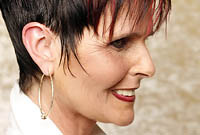 Womens-slicked-hair